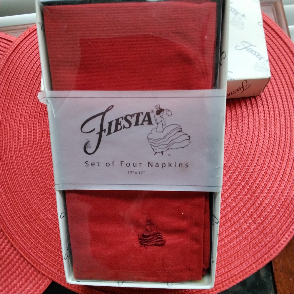Fiestaware vintage ONE set   blue  OR red